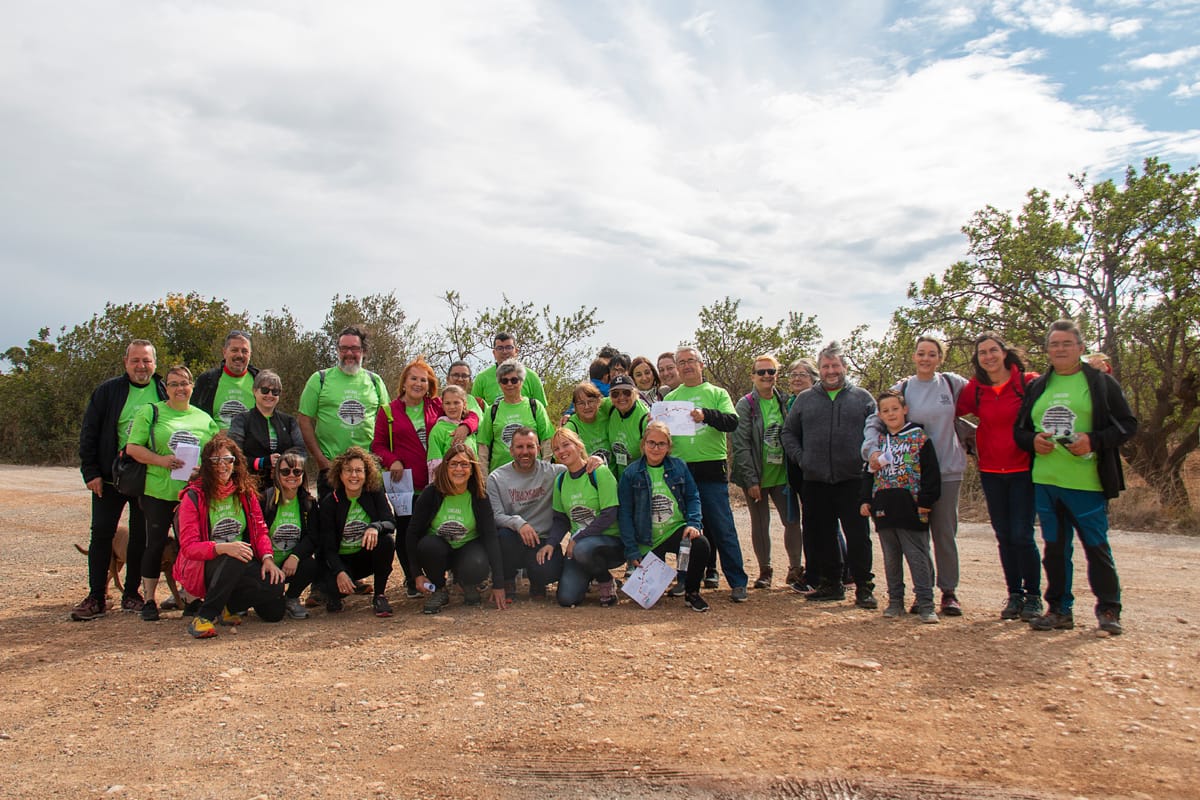 Primera Gimcana – 13 de maig de 2023 La nostra primera gimcana va començar a la Parada Campa, punt de sortida del recorregut que ens va portar fins als aiguamolls. Una jornada plena d’energia, natura i comunitat, on grans i petits vam gaudir plegats d’una experiència única al cor de la Partida Baiona Plà.
